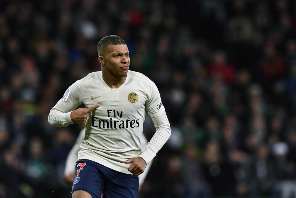 雷迪克:老詹回归后球队进攻打得太随意 这是我的责任!